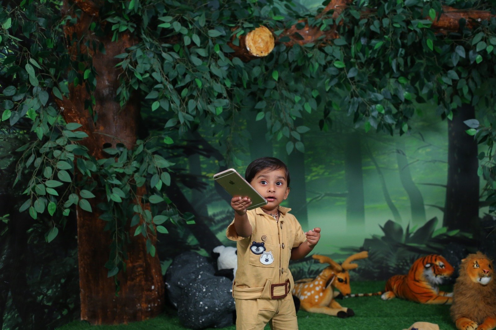 Wildlife Safari Ranger Outpost